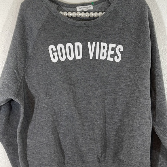 GRAYSON THREADS Good Vibes Graphic Sweatshirt Long Sleeve Gray Sweater Size M - Picture 2 of 5
